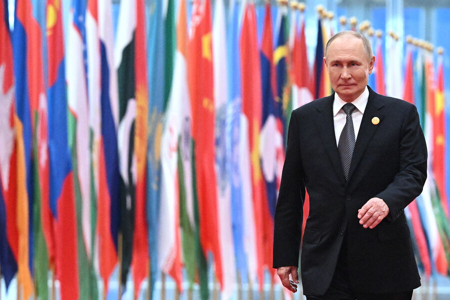 Putin: Azərbaycanla münasibətlərdə problemlər var, amma hər şey öz yerinə düşəcək