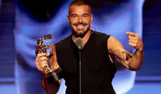 Riki Martin MTV VMAs-da 2025-in Latin Icon mükafatının ilk sahibi oldu
