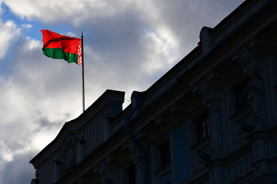 Minsk Praqanın səfirliyin əməkdaşını persona non-qrata elan etmək qərarını pisləyir