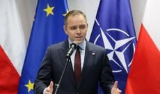 Polşa prezidenti NATO qoşunlarının ölkədə olmasına razılıq verib