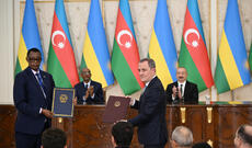 Azərbaycan ilə Ruanda arasında imzalanmış sənədlər mübadilə olunub, sonra prezidentlər mətbuata bəyanatlarla çıxış ediblər