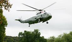 Trampın helikopteri lazer göstərici ilə hücuma məruz qalıb