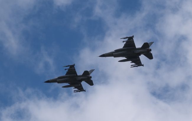 Ukrayna Belçikadan onlarla F-16 qırıcısı alacaq