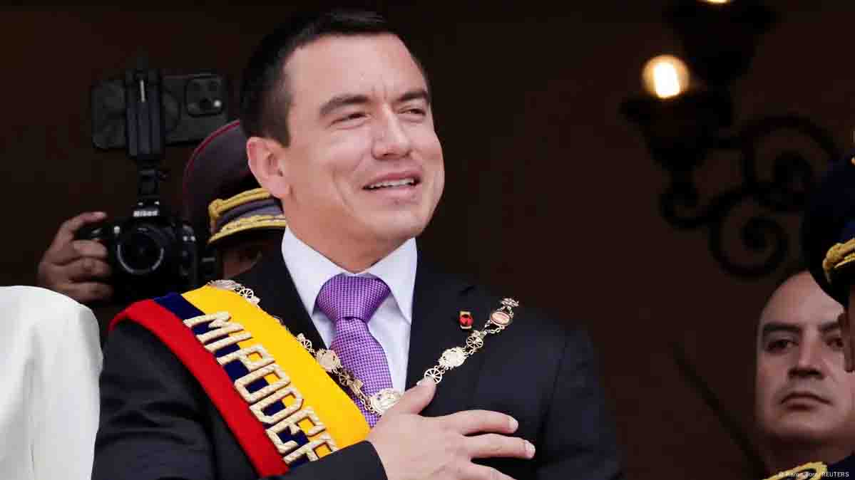 Ekvadorda etirazçılar prezident kortejinə hücum ediblər