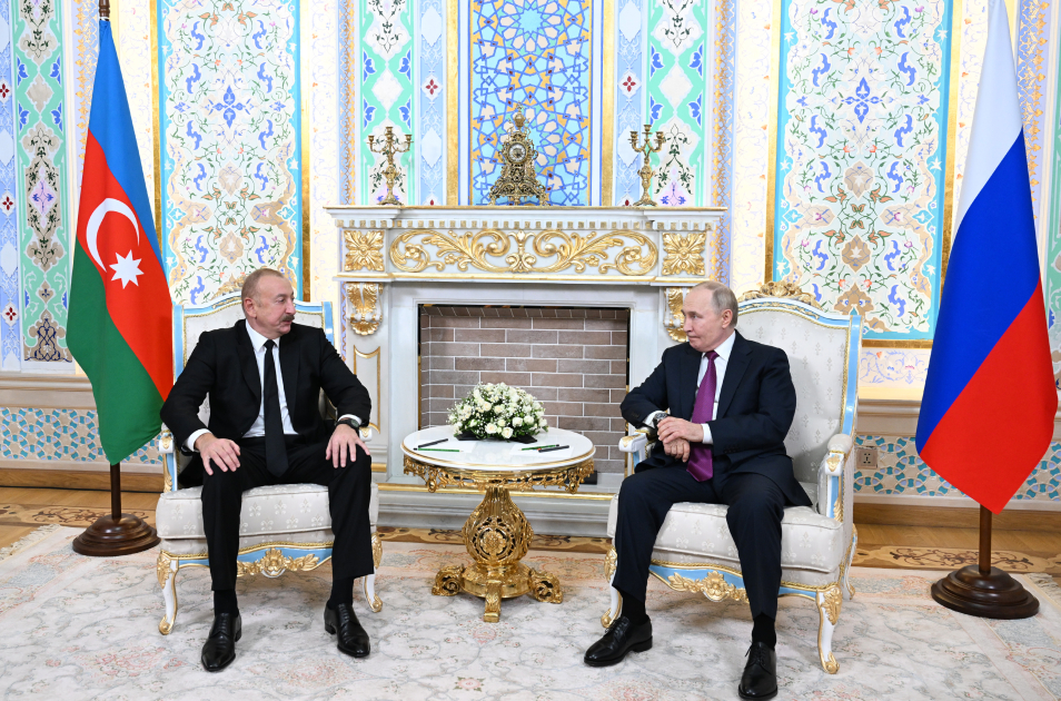 Düşənbədə Azərbaycan Prezidenti İlham Əliyevin Rusiya Prezidenti Vladimir Putin ilə təkbətək görüşü olub