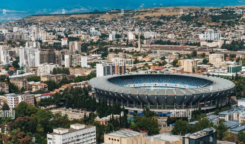 Azərbaycan Gürcüstanda ən böyük stadion tikə bilər
