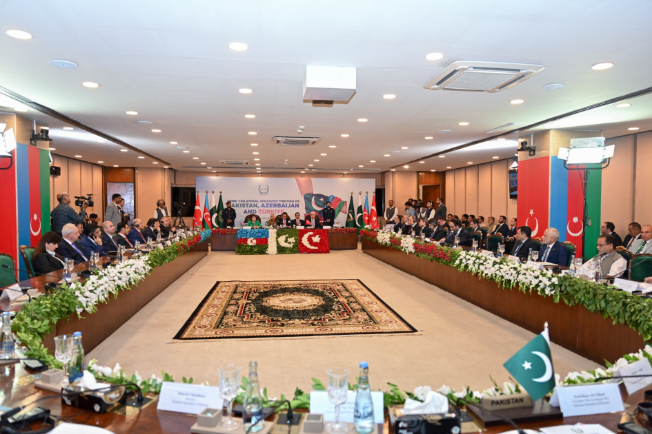 Azərbaycan-Pakistan-Türkiyə Parlament sədrlərinin üçüncü üçtərəfli görüşünün sonunda İslamabad Bəyannaməsi qəbul olunub