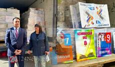 Azərbaycanın Gürcüstana göndərdiyi 21 mindən çox dərslik Təhsil Nazirliyinə təhvil verilib