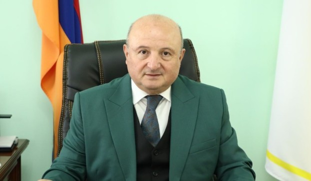 Ermənistanda Gümrü şəhərinin rusiyapərəst meri barəsində cinayət işi açılıb