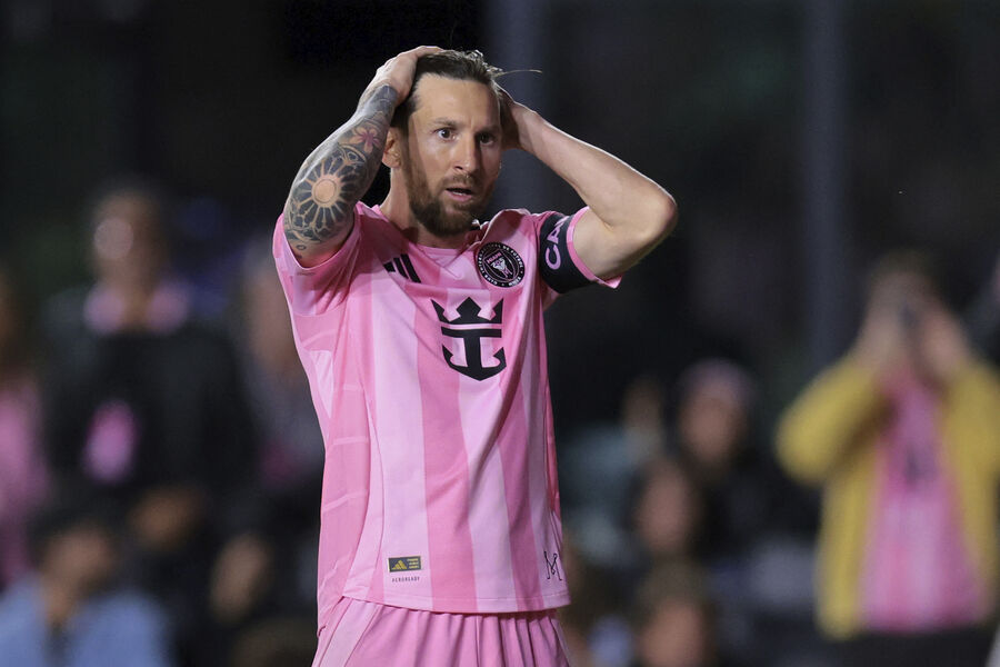 Messi Səudiyyə Ərəbistanı klubuna keçməyə çalışarkən rədd cavabı aldı