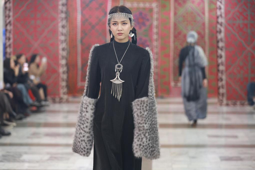 Bişkekdə Köçəri Moda Festivalı başladı