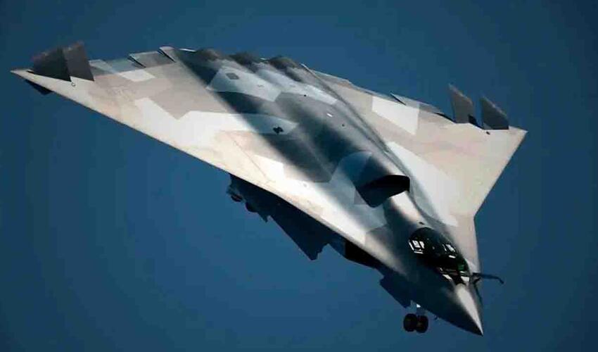 Çin altıncı nəsil J-36 təyyarəsini təkmilləşdirib və JL-10-un ən son versiyasını təqdim edib