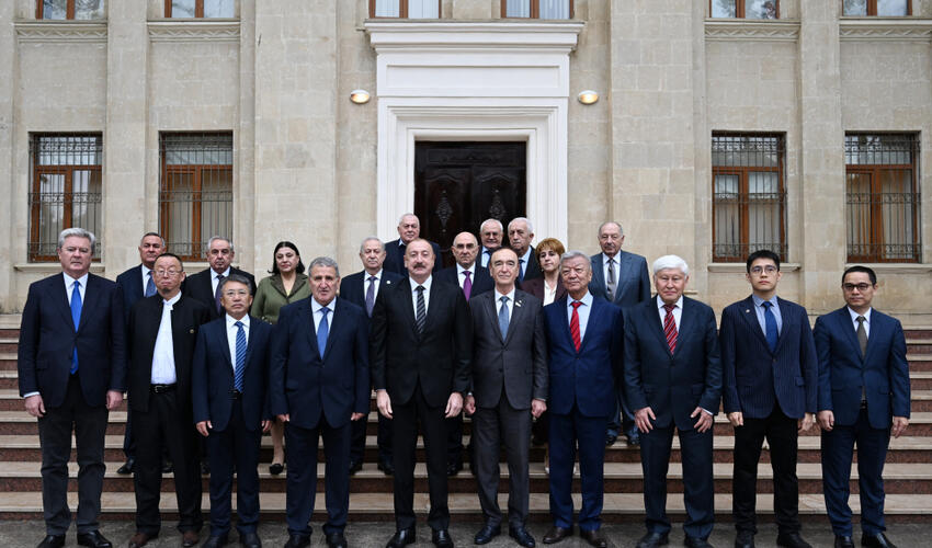 Azərbaycan Milli Elmlər Akademiyasının 80 illik yubiley yığıncağı keçirilib
Prezident İlham Əliyev tədbirdə çıxış edib