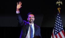 Müsəlman Zöhran Məmdani ilk dəfə Nyu-York şəhərinin meri seçkilərində qalib gəlib