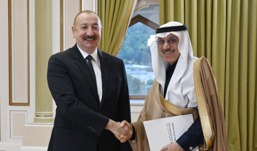 Prezident İlham Əliyev Ərəb Koordinasiya Qrupuna daxil olan üzv qurumların rəhbər şəxslərindən ibarət nümayəndə heyətini qəbul edib