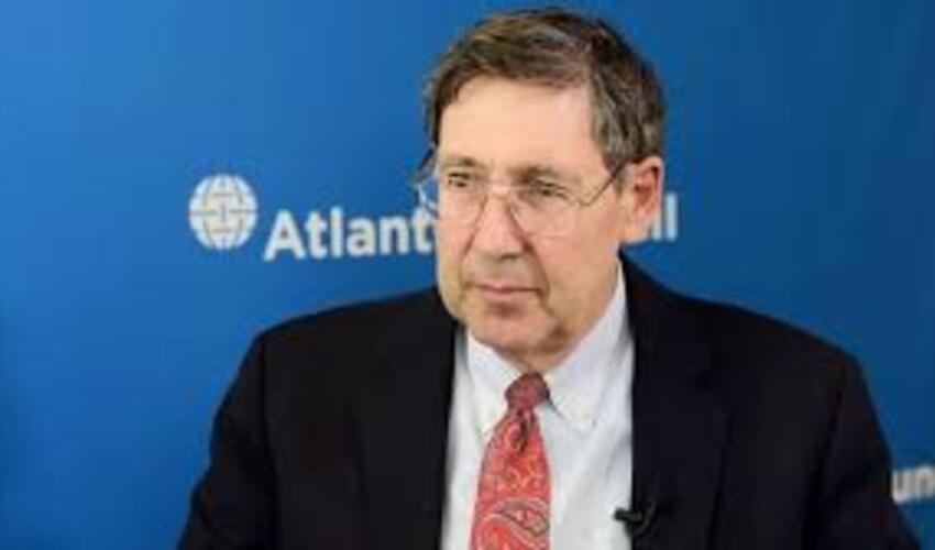 "Vaşinqton Mərkəzi Asiya ölkələrinin öz maraqlarını daha böyük qonşularına qarşı müdafiə etmək qabiliyyətinin vacibliyini başa düşür"