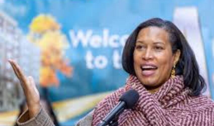 Vaşinqton meri Qətərlə korrupsiya əlaqələrində şübhəli bilinir