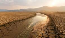 İran son 50 ilin ən pis quraqlığını dəf etmək üçün buludlara kimyəvi maddələr səpir