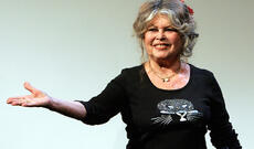 Brigit Bardo xəstəxanaya yerləşdirilib