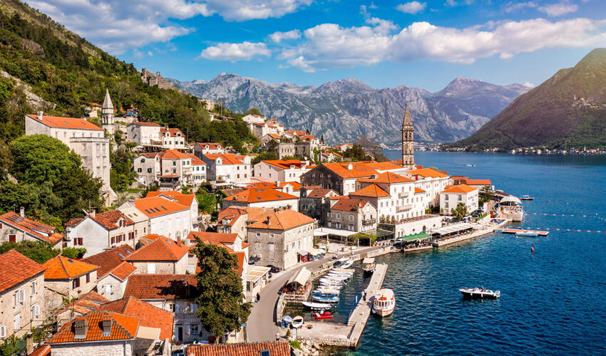 Monteneqro 2026-cı ilin sentyabr ayının sonuna qədər ruslar üçün vizasız səyahəti ləğv edəcək