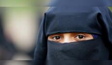 Qazaxıstanda üzü örtən geyim geyinməyə görə 80 dollar cərimə tətbiq olunur