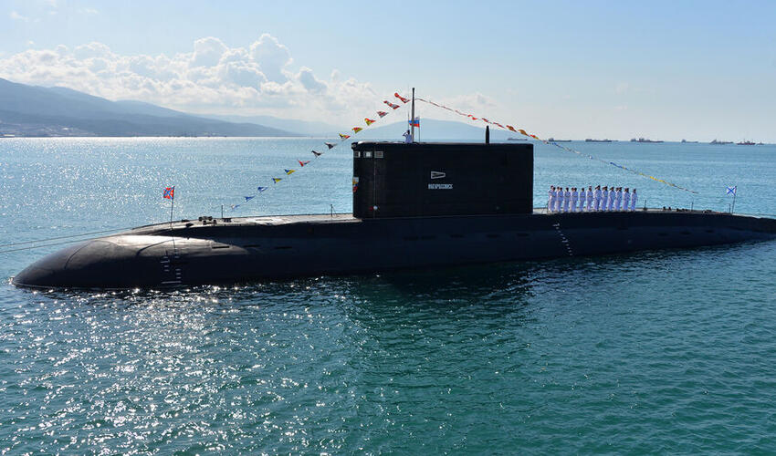 Bloomberg: Hindistan Rusiyadan 2 milyard dollara nüvə sualtı qayığı icarəyə götürəcək