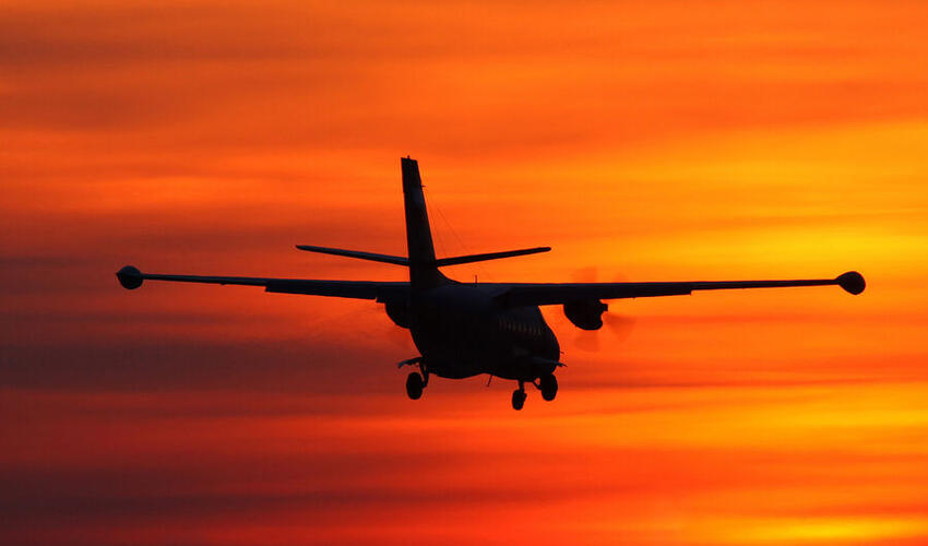 Braziliyada sərnişin daşıyan təyyarə uçuş-enmə zolağında yanıb