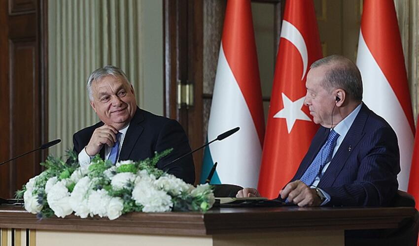 Orban Rusiya qazının Türkiyə üzərindən Macarıstana tranziti üçün zəmanətləri qəbul etdi