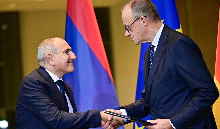 Paşinyan və Merz Berlində strateji tərəfdaşlıq sənədi imzaladılar