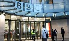 Tramp BBC-dən ən azı 10 milyard dollar tələb edir