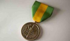 Tramp ilk dəfə Meksika sərhədinin müdafiəsinə görə medallar təqdim etdi