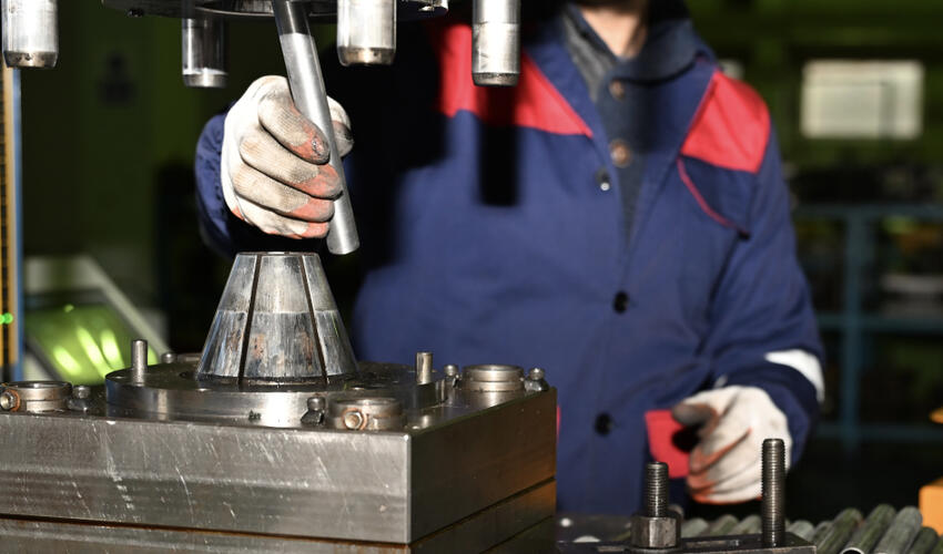 Atıcı silahların və döyüş sursatlarının istehsalı artır