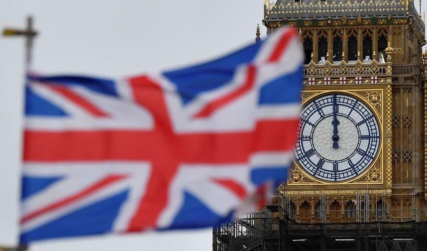 Böyük Britaniya Rusiya ilə əlaqələri səbəbindən Özbəkistan və Qırğızıstan şirkətlərinə sanksiyalar tətbiq edib.