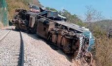 Meksikada qatarın relsdən çıxması nəticəsində on üç nəfər ölüb, 98 nəfər yaralanıb