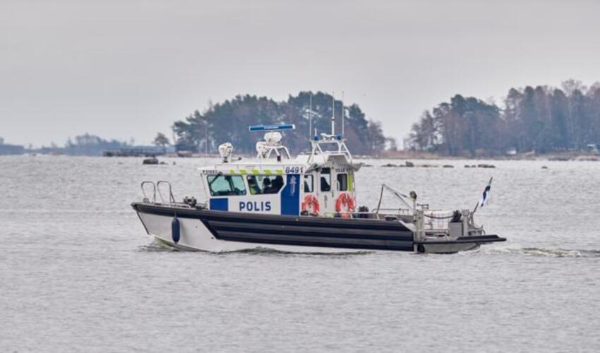 Finlandiya hakimiyyəti tərəfindən saxlanılan gəmi Sankt-Peterburqdan yola düşürdü