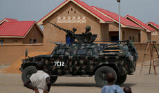 Nigeriyada silahlı şəxslər bir kəndə hücum edərək ən azı 30 nəfəri öldürüblər