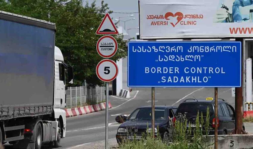 Gürcüstan hökuməti Qırmızı Körpü və Sadaxlı sərhəd-keçid məntəqəsində rüsumsuz ticarətə icazə verib