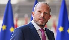 Teo Franken ABŞ-ın Venesuelada beynəlxalq hüququ pozduğunu bildirib