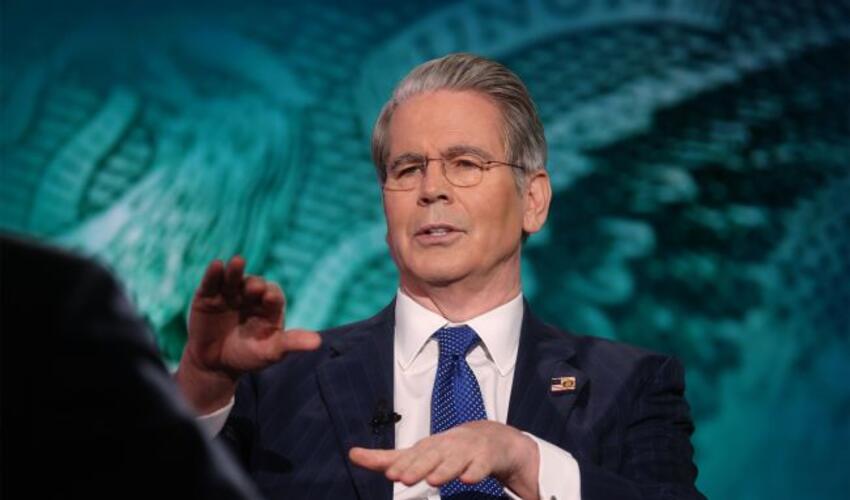 ABŞ digər ölkələri Çindən asılılığı azaltmağa çağıracaq