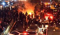 Tramp İrana "tez və qəti" zərbə istəyirdi, lakin müşavirləri rejimin dağılacağına zəmanət verə bilmədilər