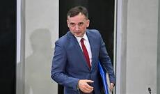 Macarıstanın keçmiş Polşa ədliyyə naziri Zbiqnev Ziobroya siyasi sığınacaq verməsi təhlükəli insidentə çevrilə bilər