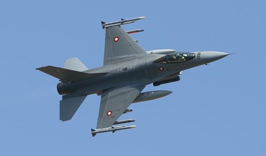 Danimarka Hərbi Hava Qüvvələri Ukraynaya bəzi F-16 qırıcı təyyarələri göndərəcək