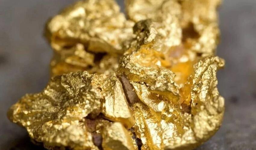 Özbəkistanın Surxandərya bölgəsində Əfqanıstandan idxal edilən xam qızılın emalına başlanılıb