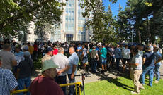 Qaqauziyadakı etirazçılar Kişinyovu muxtariyyətin hüquqlarını pozmaqda günahlandırdılar