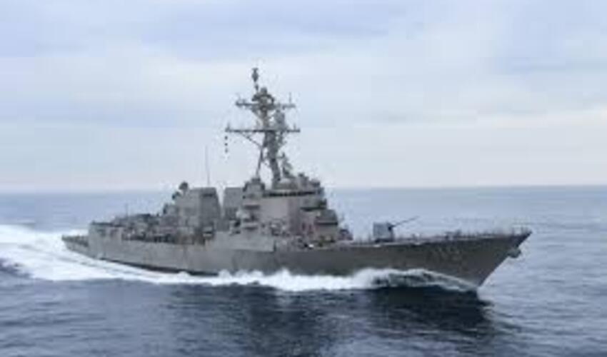 ABŞ Fars körfəzinə altıncı esmines göndərir