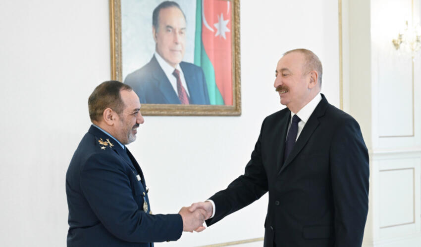 Prezident İlham Əliyev İranın müdafiə və silahlı qüvvələrə dəstək nazirinin başçılıq etdiyi nümayəndə heyətini qəbul edib