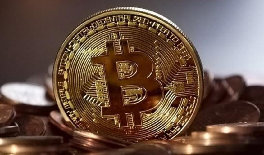 “Bitcoin”-in çöküşü səbəbindən kriptovalyuta bazarı 2 trilyon dollar itirib