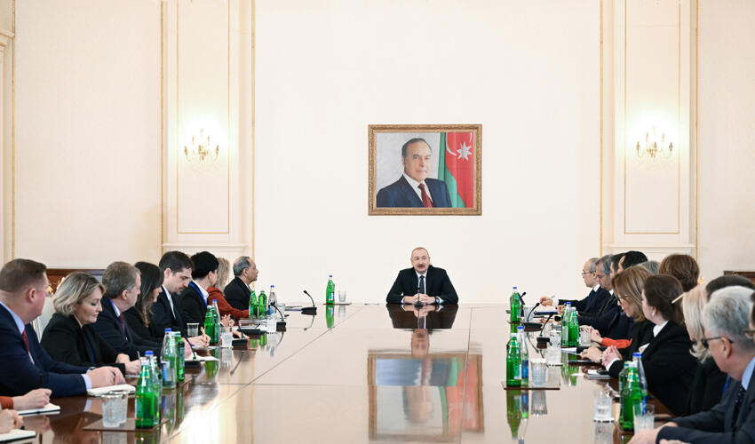 Prezident İlham Əliyev ABŞ Ticarət Palatasının nümayəndə heyətini qəbul edib
