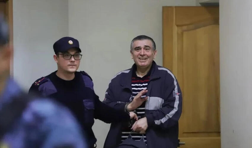 Yekaterinburqda andlılar məhkəməsi Azərbaycan diasporunun rəhbəri Şahin Şıxlınskini qətldə təqsirli bildi