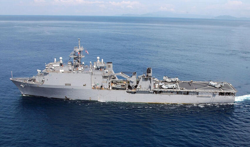 Karib dənizində ABŞ Hərbi Dəniz Qüvvələrinin iki gəmisi toqquşub